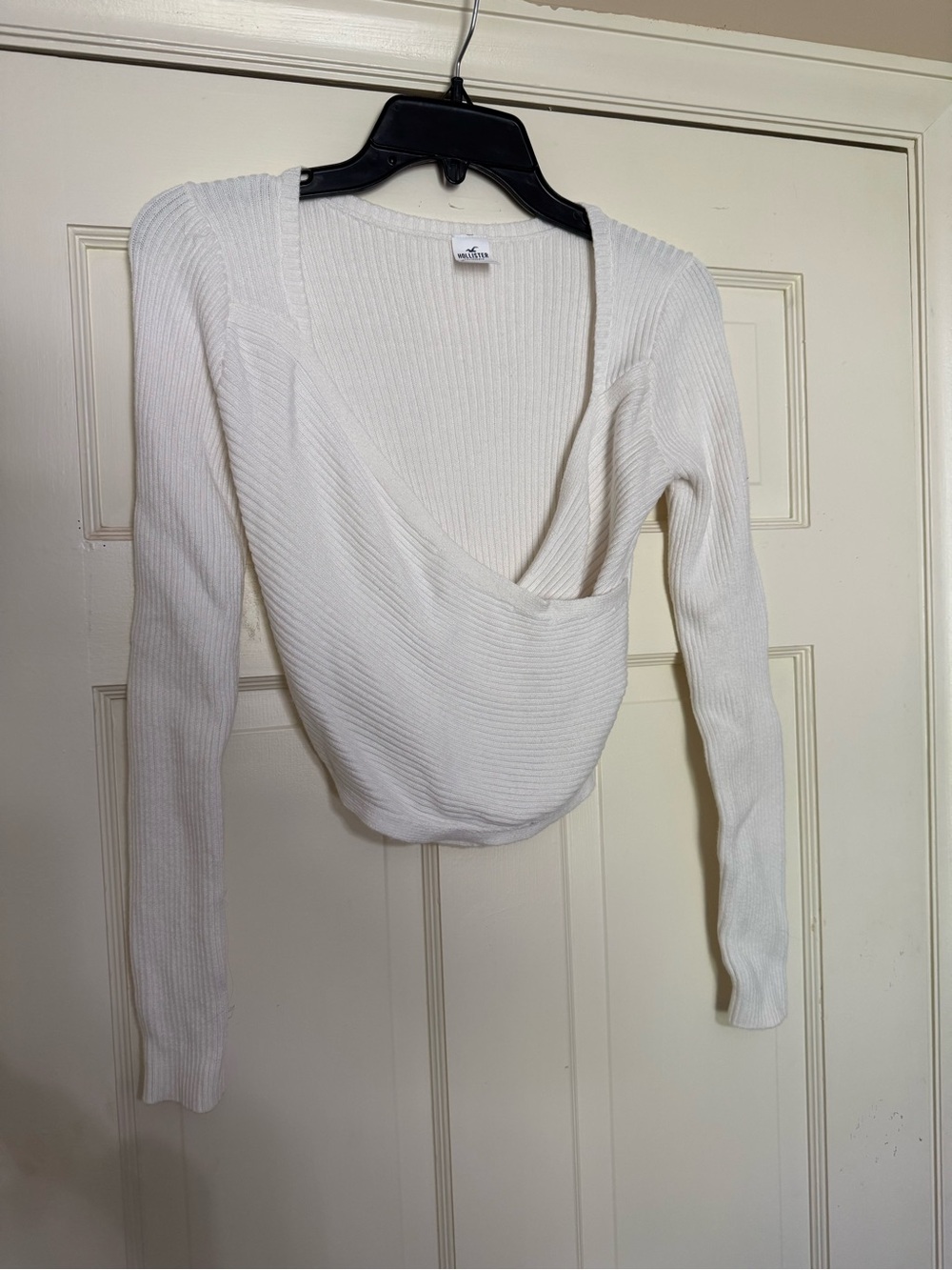 Hollister White Sweater - S